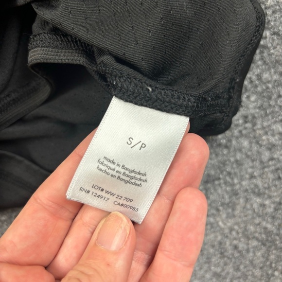 WEWOREWHAT Women’s Black Shelf Bra Athletic Muscle Tank Crop size: Small - Picture 6 of 9